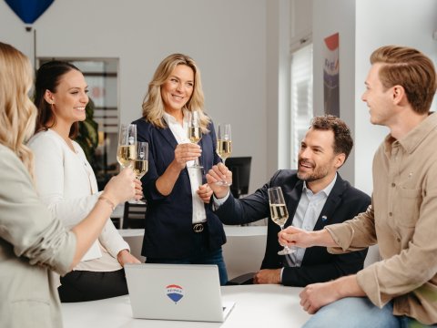 REMAX Agent-10