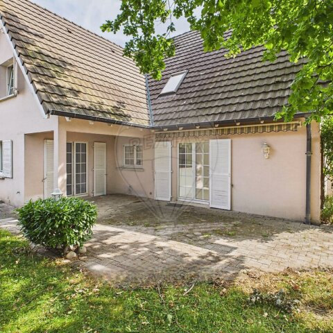 Maison 6 chambre(s) à vendre - Buschwiller